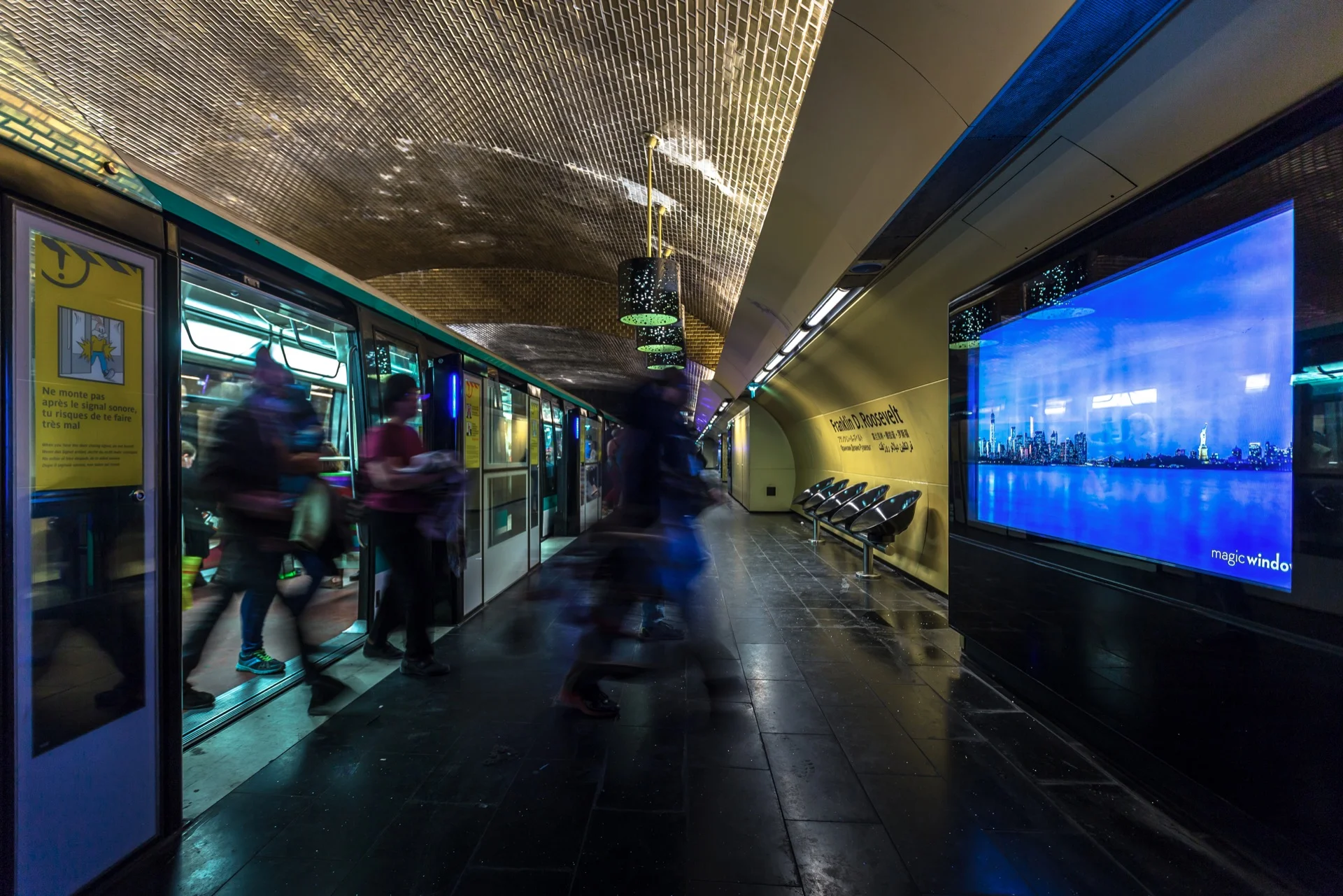 Électronique Souterrains — Paris Metro